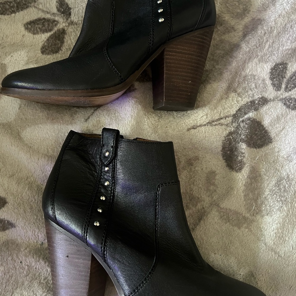 COACH Women’s Black Buttery Soft Leather Studded Booties 8.5